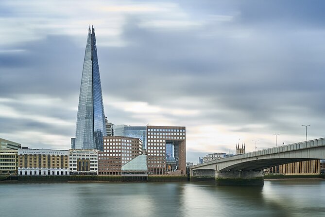 London Creative Photography Tour - The Thames, London Eye, and Leake Street