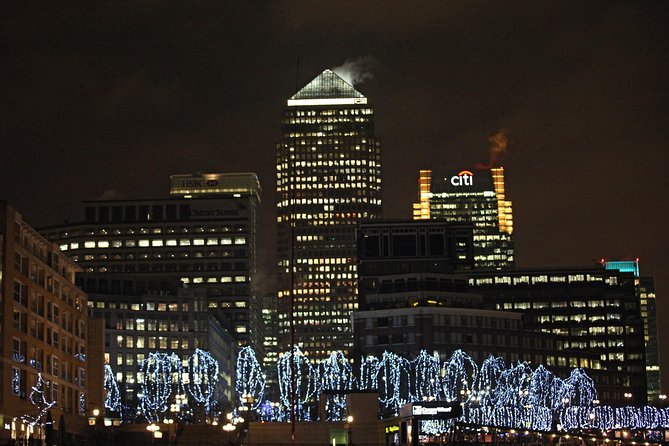 London Dinner Cruise on the Thames River - The eastern route reaches Canary Wharf and the Flood Barrier