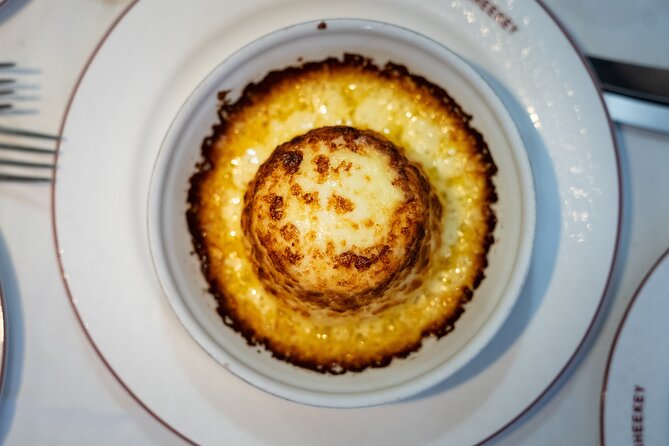 London Foodie Adventure:More than 10 dishes with Sherpa Food Tour - Neal’s Yard and the British cheese stop