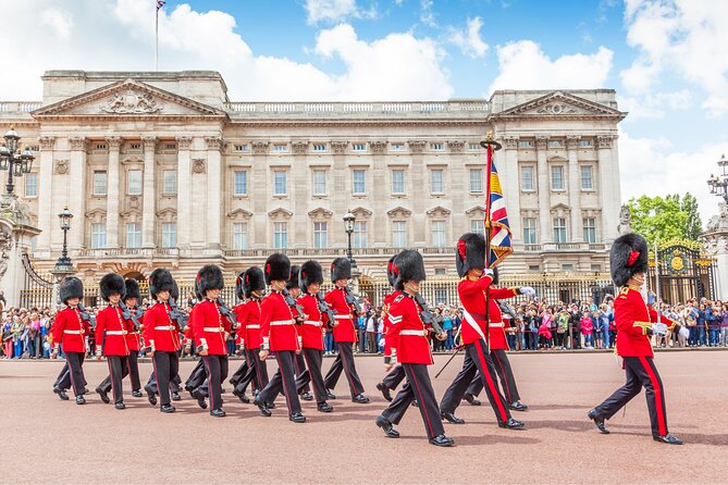 London Full-Day Private Tour with Westminster Abbey Tickets - Chinatown’s 1888 mural and Leicester Square