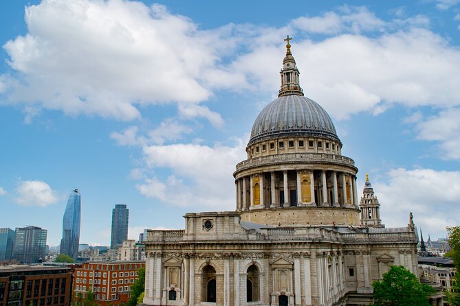 London Fully Tailored Private Tour: Half-Day with Local Guide - Trafalgar Square and London’s Public Life