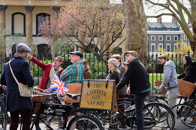 London Gin Safari: A Spirited, Juniper-Fuelled Jaunt - The graffiti zone gives the afternoon a change of pace