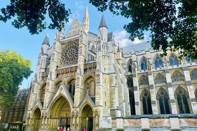 London: Guided Tour Westminster Abbey + Optional Parliament Entry - Inside Westminster Abbey with a live guide