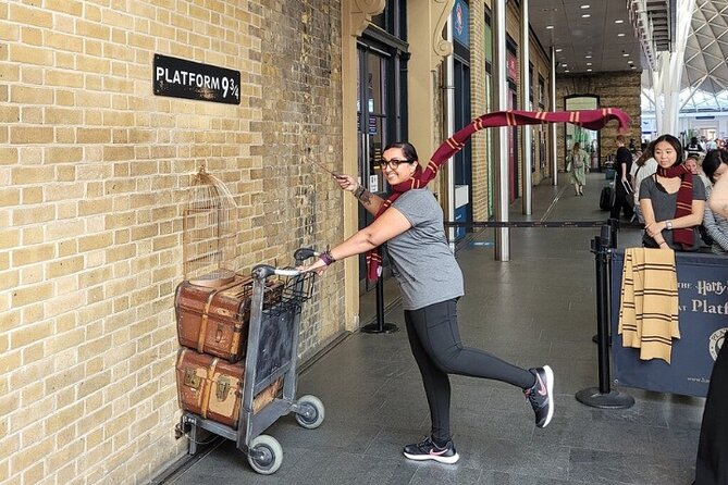 London: Harry Potter Walking Tour with Platform 9 3/4 - The Palace Theatre and the wider Potter story