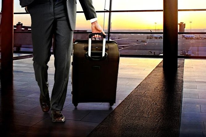 London Heathrow Airport Transfer - The cars, group sizes, and what the price buys