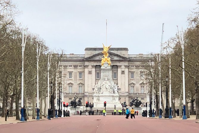 London Highlights Private Car with Driver Guide - Who will get the most from this outing