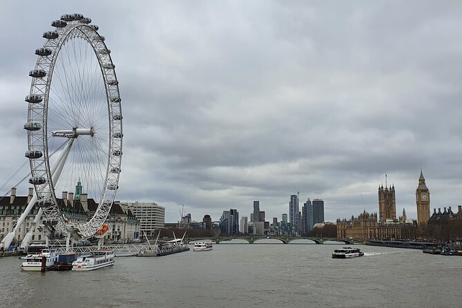 London in a Day Walking Tour from the Tower to Kensington - One long walk through London’s changing eras