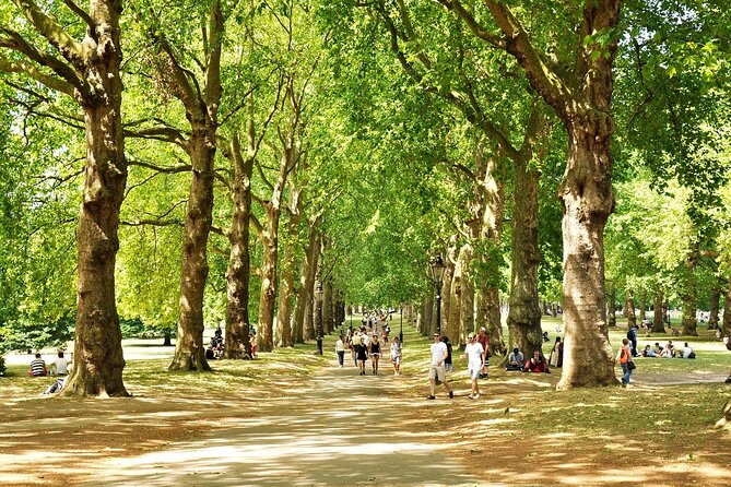London in a Day Walking Tour from the Tower to Kensington - Tower Hill and the Tower of London