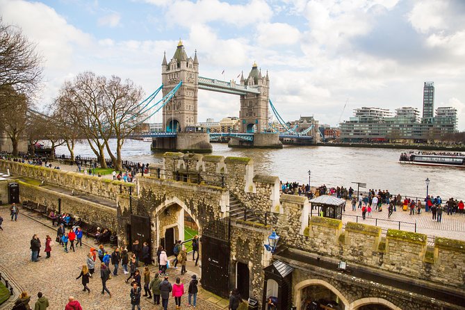 London In One Day Tour with River Cruise & London Eye Option - What $177.76 buys you