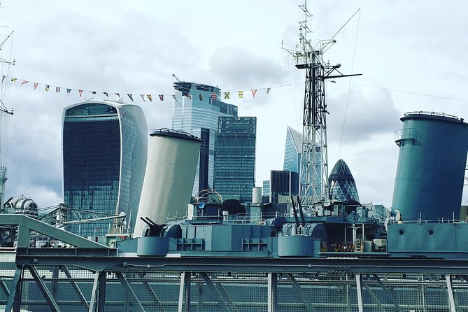 London Introduction Walking Tour - From Canada Gate to Buckingham Palace