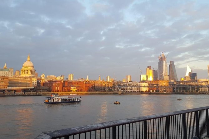 London Introduction Walking Tour - Tate Modern and the view toward St Paul’s