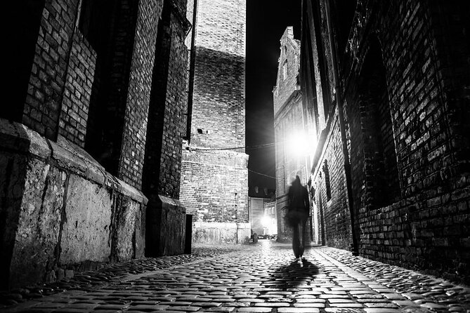 London Jack The Ripper Small-Group Walking Tour - Guide style can make or break the walk