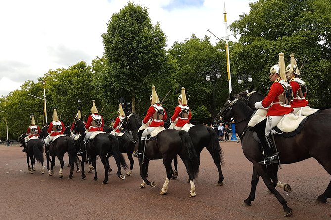 London Landmark Walking Tour & Ride The London Eye - Parliament Square and Westminster Abbey from outside