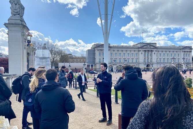 London: Landmarks Walking Tour - Churchill’s wartime headquarters add substance