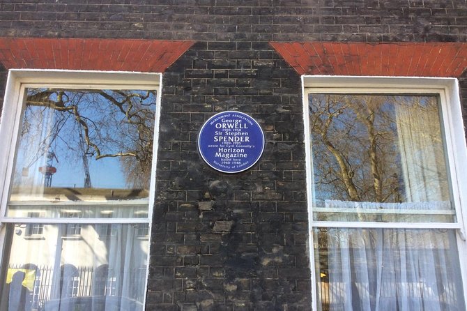 London Literary Private Walking Tour Of Bloomsbury - Tavistock Square and a peace garden