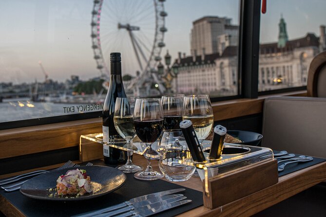 London Luxury Dinner Experience with Panoramic City Views - Big Ben, Parliament, and the evening city lights