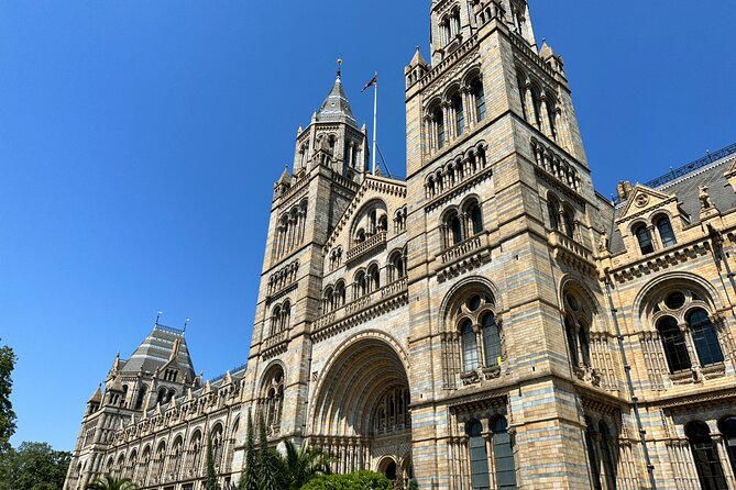 London Natural History Museum with Dinosaurs Gallery Private Tour for Kids - Starting with the Natural History Museum itself
