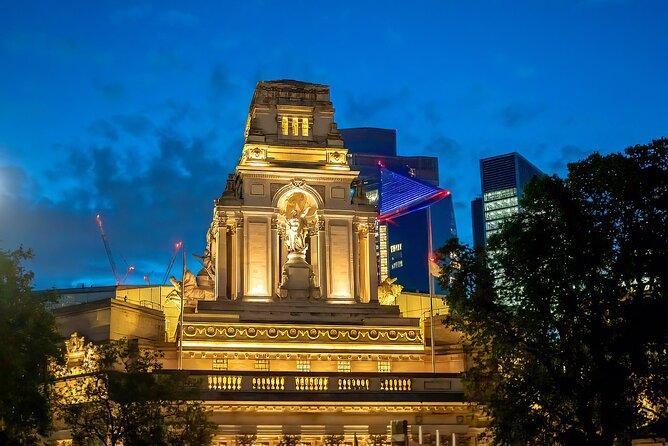 London Night Tour See the City Lights - Westminster Abbey, Parliament, and Big Ben