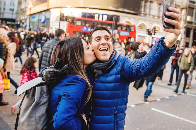 London photoshoot with Pro photographer. Prewedding/Individual/Family - St. Paul’s Cathedral: classic London architecture