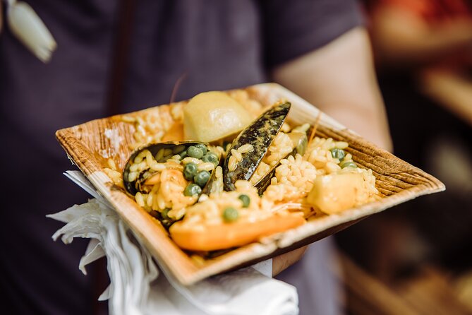 London Private Food Tour, the Best of East London with a Local Foodie - Broadway Market and the route that may change