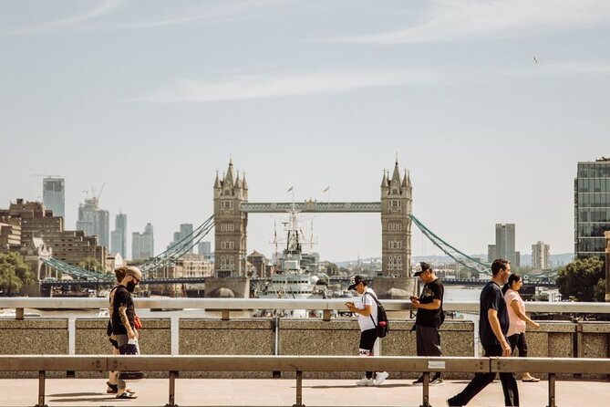London Private Layover Tour with a Local Guide: Tailored to Your Interests - Fish and chips, markets, and local food