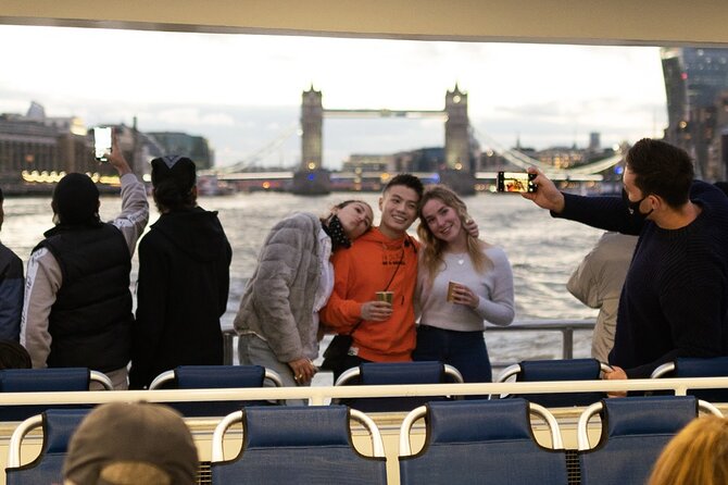 London Roundtrip Thames Cruise Uber Boat by Thames Clippers - Who will enjoy this most?