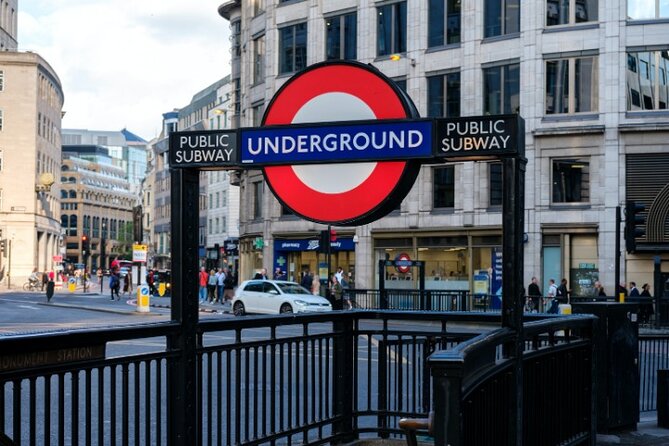 London Self Guided City Tour With an App - Tower Bridge and Queen’s Walk bring the Thames into view