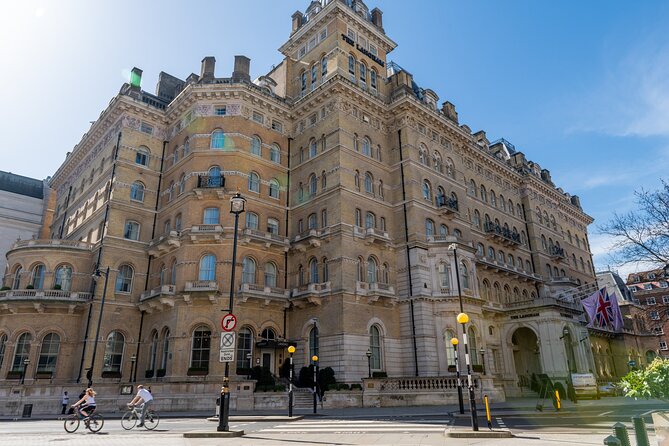 London Sherlock Holmes: Crack the Case Walking Adventure - Queen Anne Street, Harley Street, and the medical clues
