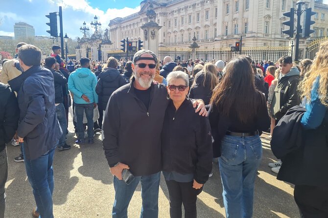 London Sightseeing Private Black Cab Tour with Hotel Pick Up - Trafalgar Square and the London Eye