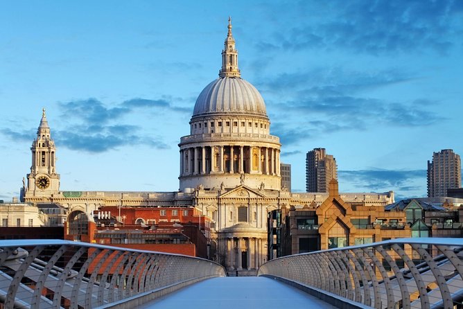 London Sightseeing Tour: Guard Change with Tower of London Option - Westminster Abbey, Parliament, and Whitehall Photo Stops
