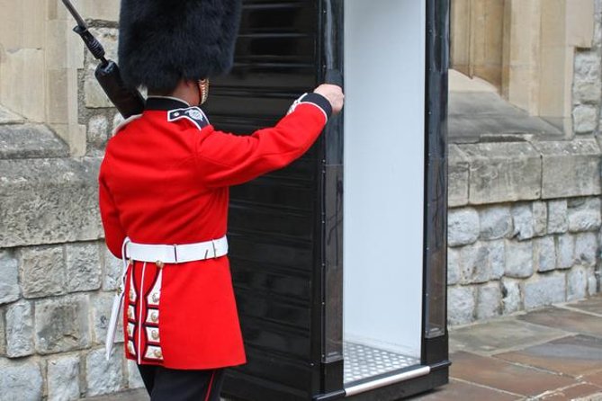 London Sightseeing Tour: Guard Change with Tower of London Option - The Tower of London: Crown Jewels and Dark Stories