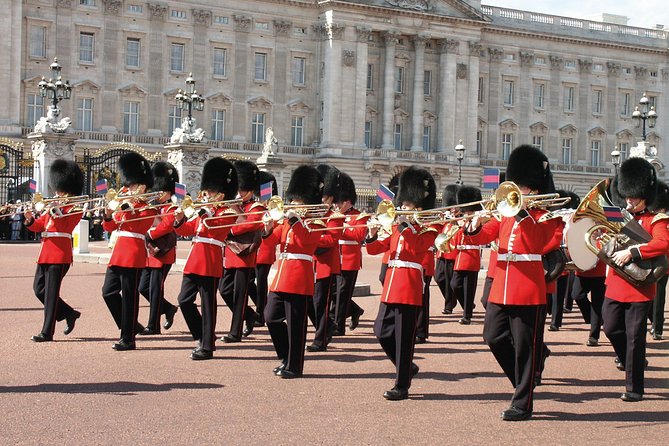 London Sightseeing Tour: Guard Change with Tower of London Option - Walking, Weather, and the Real Pace
