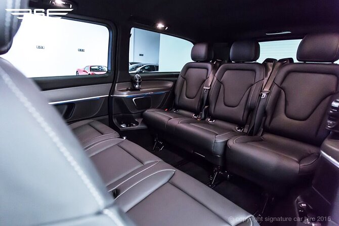 London sightseeing tour with a chauffeur driver - Tower of London and Tower Bridge