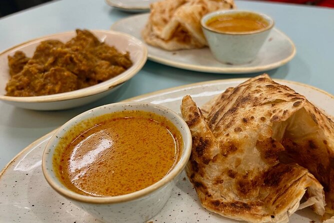 London Soho Food Tour with 7+ Tastings of Delicious Hidden Gems - Chinatown and the strongest food contrast