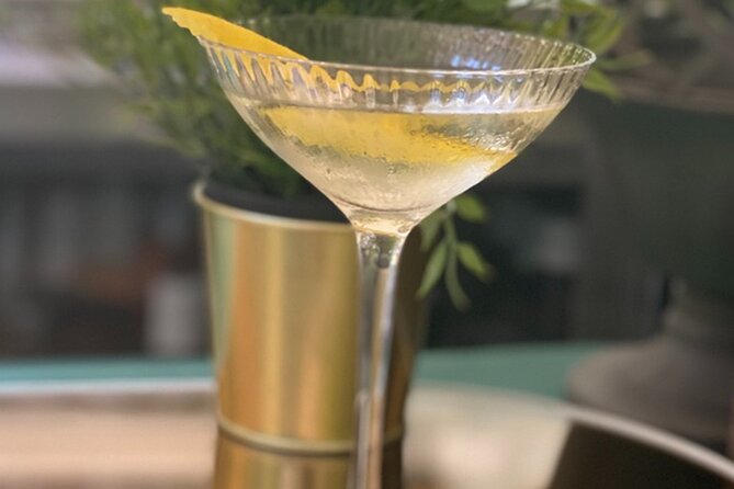 London Spy Experience with Tour Vesper Martini and Dinner - Queen Anne’s Gate and the early intelligence network