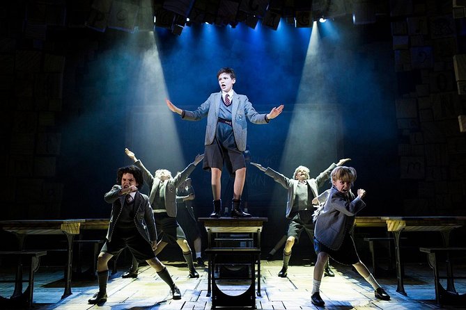 London Theatre: Matilda The Musical - Sets, choreography, and the small-theatre advantage