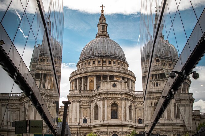 London through the lens: Iconic photo spots, hidden gems & food. - Framing St. Paul’s Cathedral and the City
