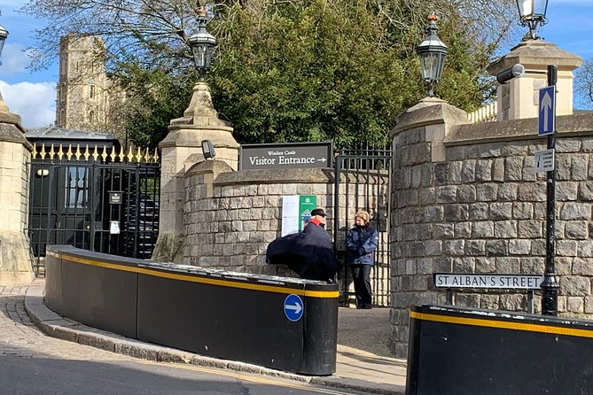 London to Southampton Cruise Port Via Windsor Castle - Leaving London with your luggage handled