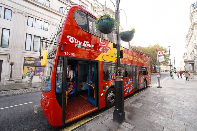 London Tour Hop-on Hop-off Bus with Optional Thames River cruise - Route one: the London Eye, St Paul’s, and the Tower