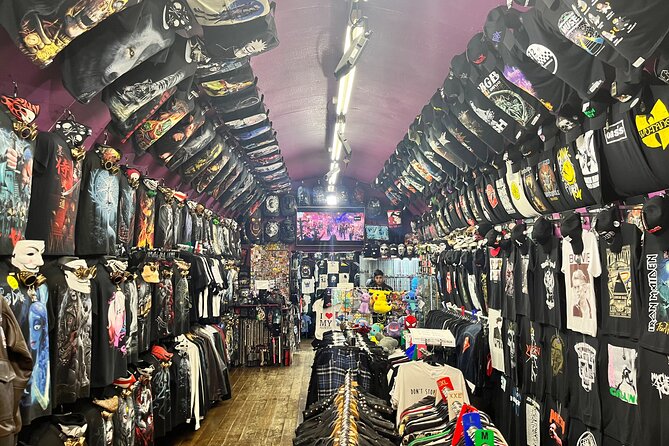 London Walking Tour: Camden Town Photography Walkabout - Camden Market in a 20-minute visit