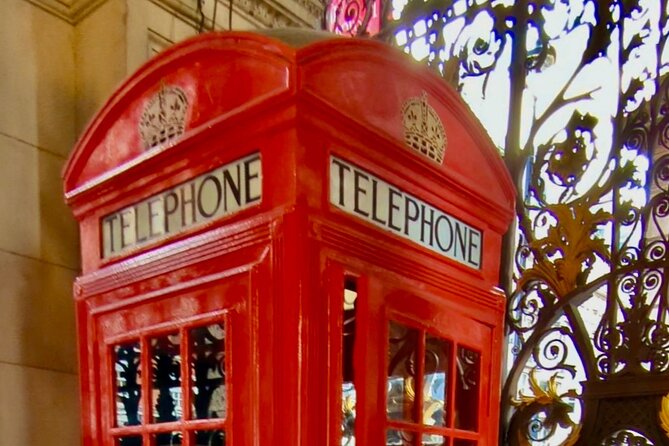 LONDON Westminster Private Walking Tour fully flexible - St James’s Palace and the changing guard