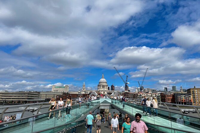 London Witches and History Walking Tour - Clink Street and London’s prison stories