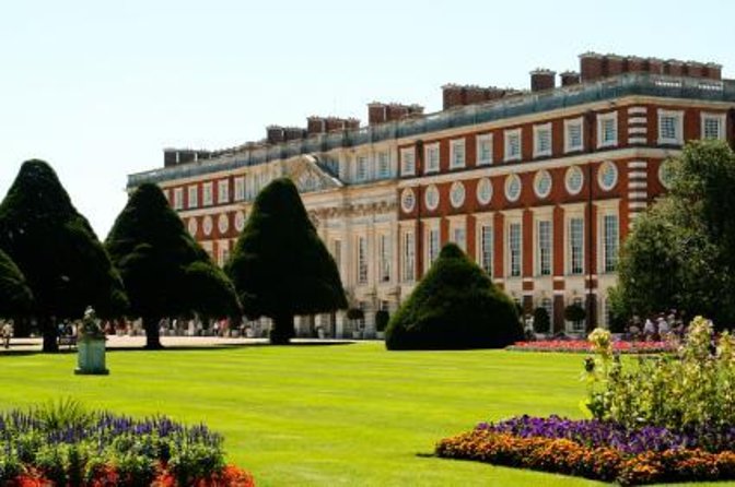 Luxury Private Day Hire London-London Stopover at Windsor & Hampton Court Palace - Key points to know before booking