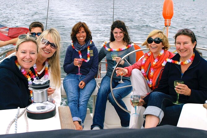 Luxury Sailing Experience Day with Champagne and Lunch or Dinner - Comfort on a 40 to 50 foot Jeanneau yacht