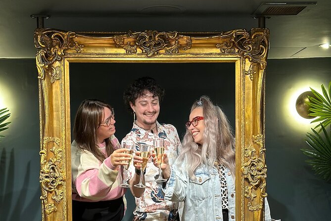 Madame Tussauds London Fast Track and Champagne Experience - How long to allow for the visit