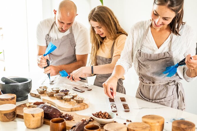 Make Your own Amazing Chocolate in Notting Hill - The chocolatiers make the difference