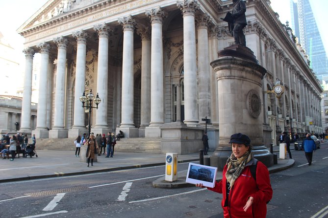 Mary Poppins Small Group Walking Tour of London - Fleet Street and the bird lady’s corner