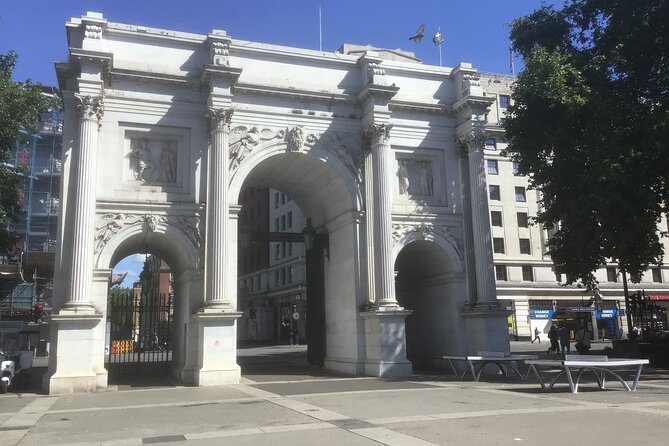 Mayfair and Belgravia Private Walking Tour - Why this London walk feels different