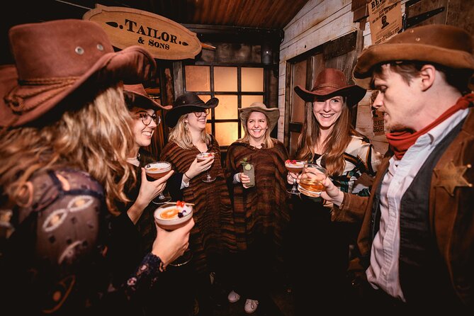 Moonshine Saloon Wild West Cocktail Experience - Getting to 40 Seel St and planning the night