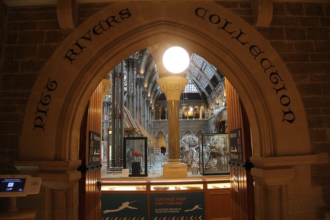 Natural History Museum Tour - by Uncomfortable Oxford™ - A discussion-led style, not a standard lecture